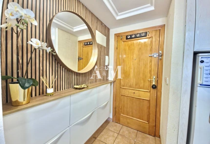 2 bedroom Apartment for rent in Torrevieja with pool - € 950 (Ref: 10160248)
