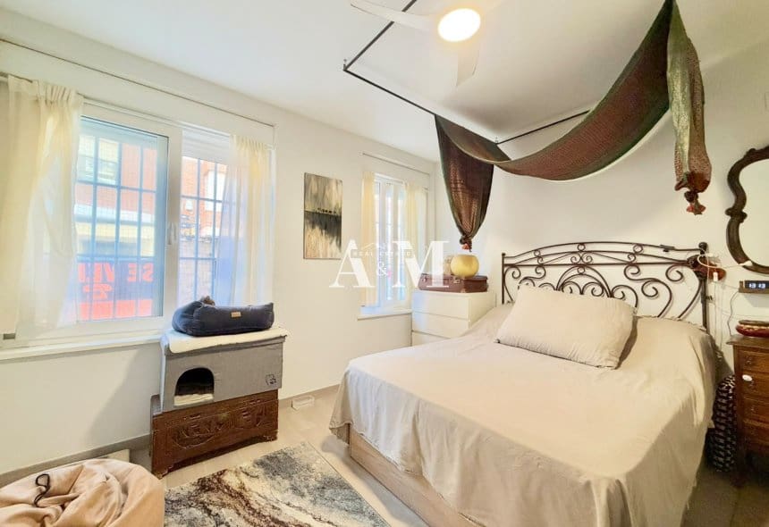 Apartamento de 2 habitaciones en Torrevieja en venta - 235.000 € (Ref: 10160249)