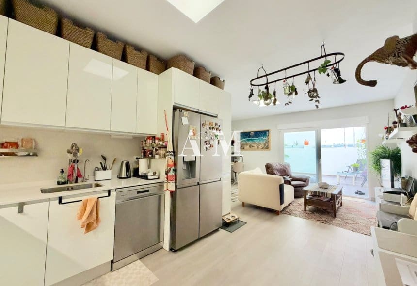 Apartamento de 2 habitaciones en Torrevieja en venta - 235.000 € (Ref: 10160249)