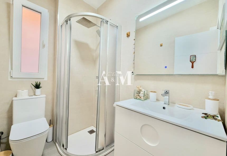 Apartamento de 2 habitaciones en Torrevieja en venta - 235.000 € (Ref: 10160249)