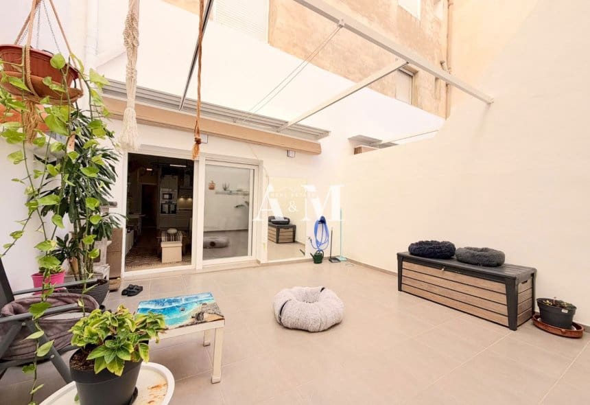 Apartamento de 2 habitaciones en Torrevieja en venta - 235.000 € (Ref: 10160249)