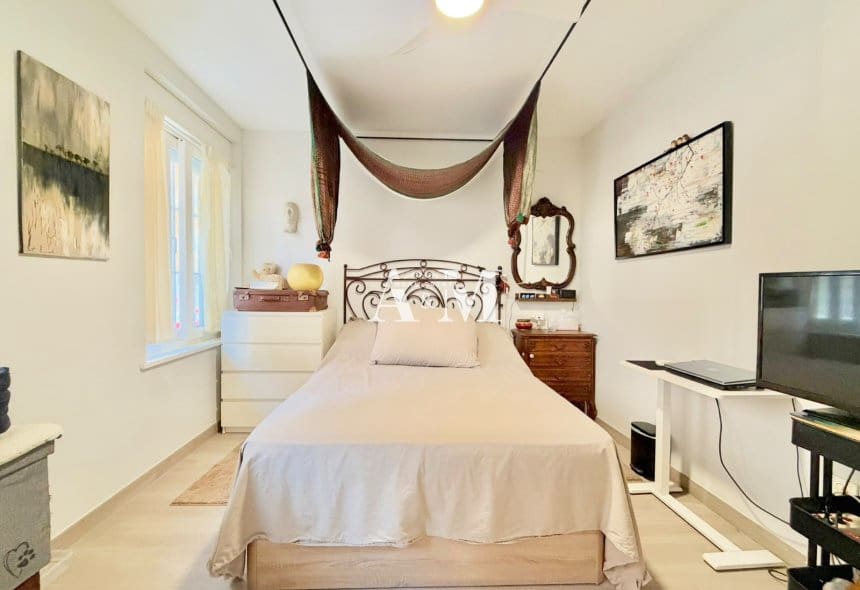 Apartamento de 2 habitaciones en Torrevieja en venta - 235.000 € (Ref: 10160249)