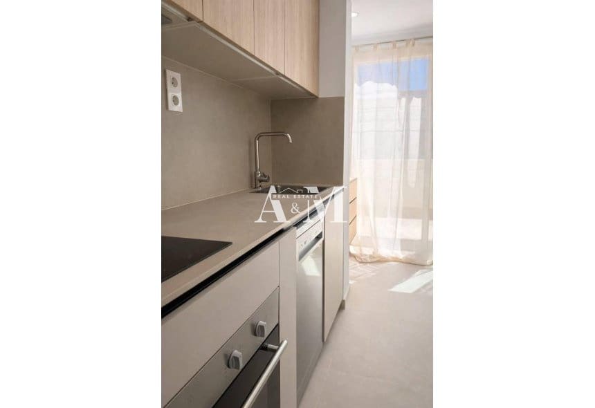 2 quarto Apartamento para arrendar em Torrevieja - 1 200 € (Ref: 10160250)