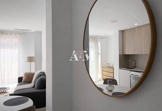 2 quarto Apartamento para arrendar em Centro - Muelle Pesquero, Torrevieja - 1 200 € (Ref: 10160250)