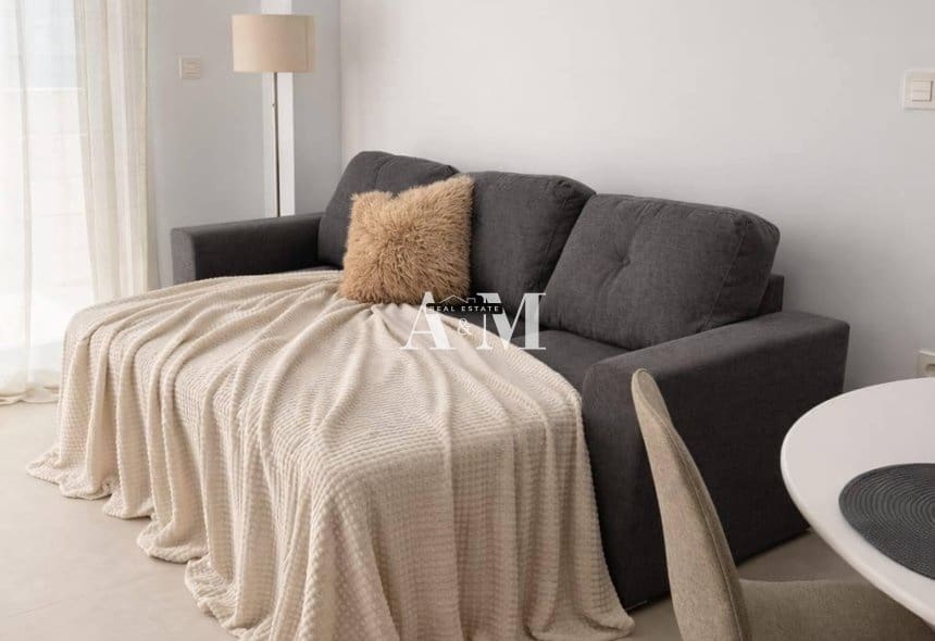 2 quarto Apartamento para arrendar em Torrevieja - 1 200 € (Ref: 10160250)