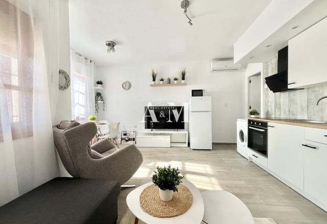 Bungalow de 1 chambre à louer à Las Filipinas avec piscine - 650 € (Ref: 10160522)