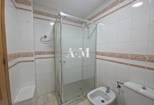 1 soveværelse Studio til leje i Playa de los Locos, Torrevieja med swimmingpool - € 600 (Ref: 10163813)