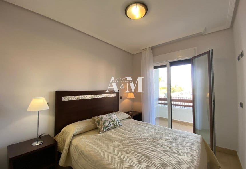 2 sypialnia Apartament do wynajęcia w Los Alcazares z basenem garażem - 850 € (Ref: 10165425)