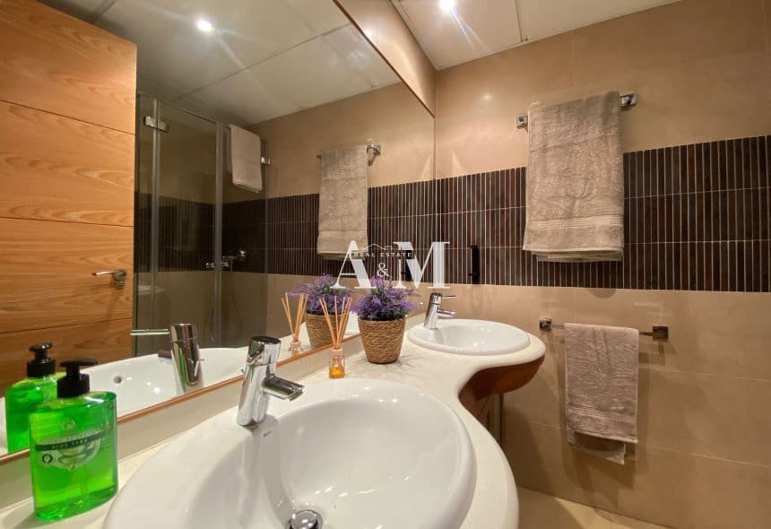 2 sypialnia Apartament do wynajęcia w Los Alcazares z basenem garażem - 850 € (Ref: 10165425)