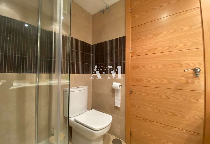 2 sypialnia Apartament do wynajęcia w Los Alcazares z basenem garażem - 850 € (Ref: 10165425)