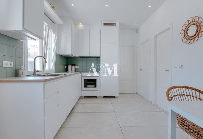 3 slaapkamer Villa te huur in Torrevieja met zwembad garage - € 1.700 (Ref: 10165548)