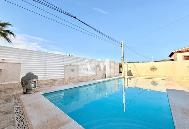 3 quarto Moradia para arrendar em El Chaparral, Torrevieja com piscina garagem - 1 700 € (Ref: 10165548)