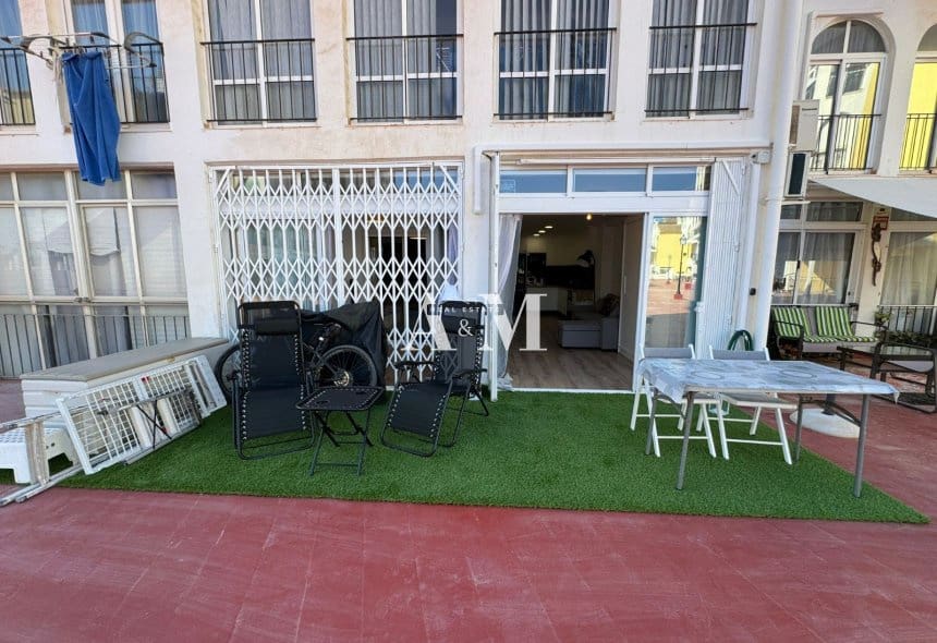 1 sypialnia Apartament przy plaży do wynajęcia w La Veleta z basenem - 800 € (Ref: 10165549)
