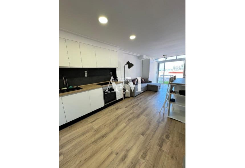 1 sypialnia Apartament przy plaży do wynajęcia w La Veleta z basenem - 800 € (Ref: 10165549)