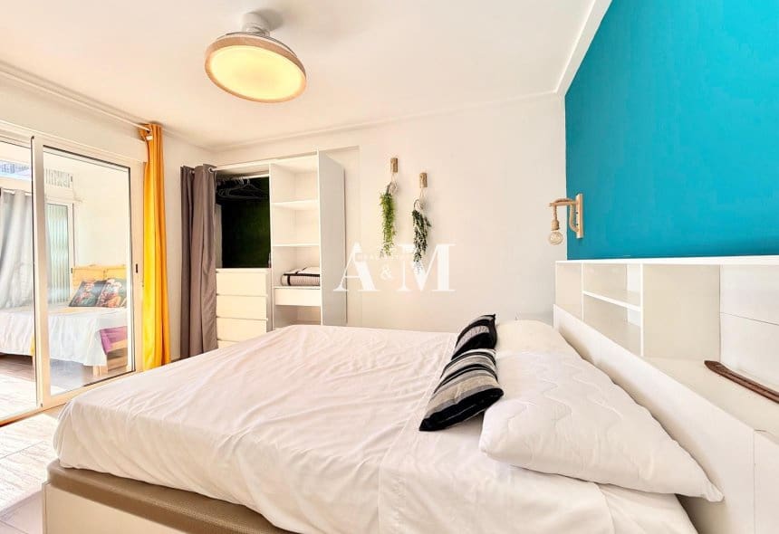1 soverom Strandleiligheter til leie i La Veleta med svømmebasseng - € 750 (Ref: 10165549)
