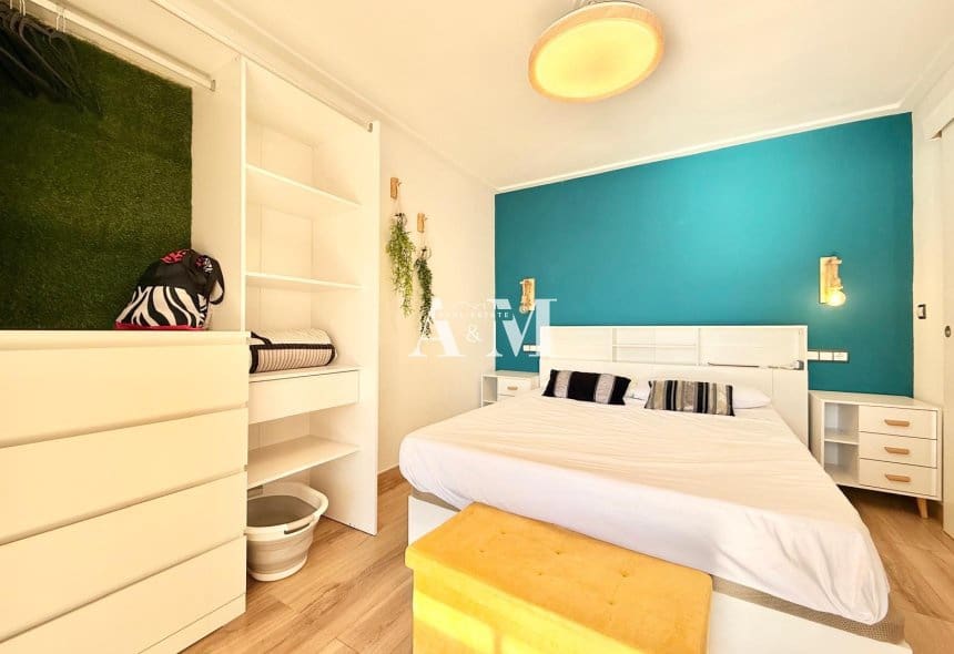 1 soverom Strandleiligheter til leie i La Veleta med svømmebasseng - € 750 (Ref: 10165549)