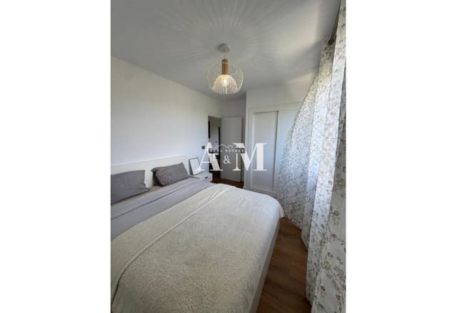 Apartamento de 2 habitaciones en Punta Prima, Torrevieja en alquiler con piscina garaje - 1.200 € (Ref: 10165550)
