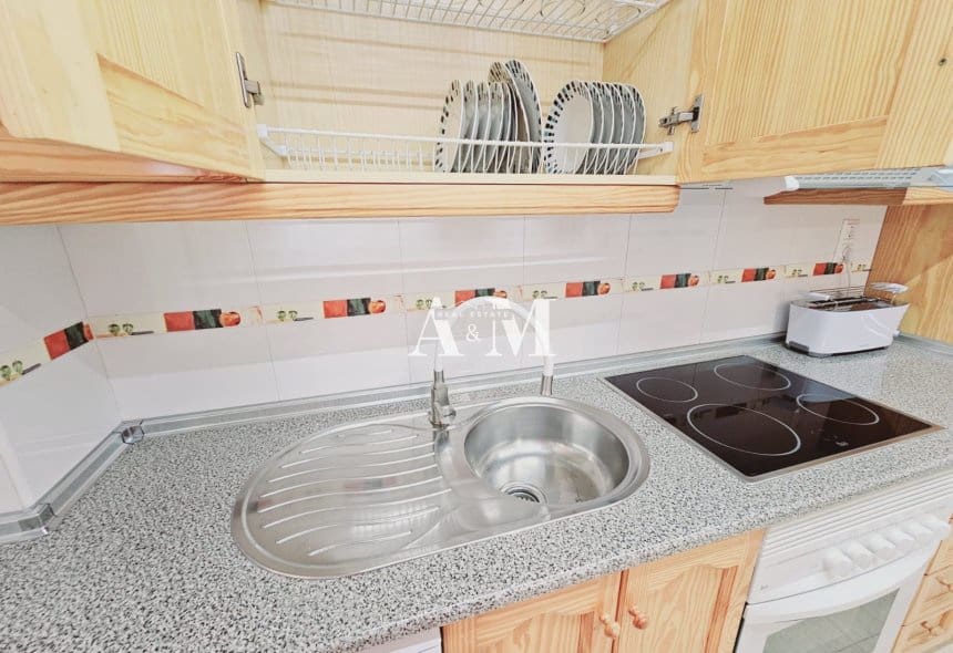 Appartement de 2 chambres à louer à Alicante ville avec piscine - 990 € (Ref: 10165671)