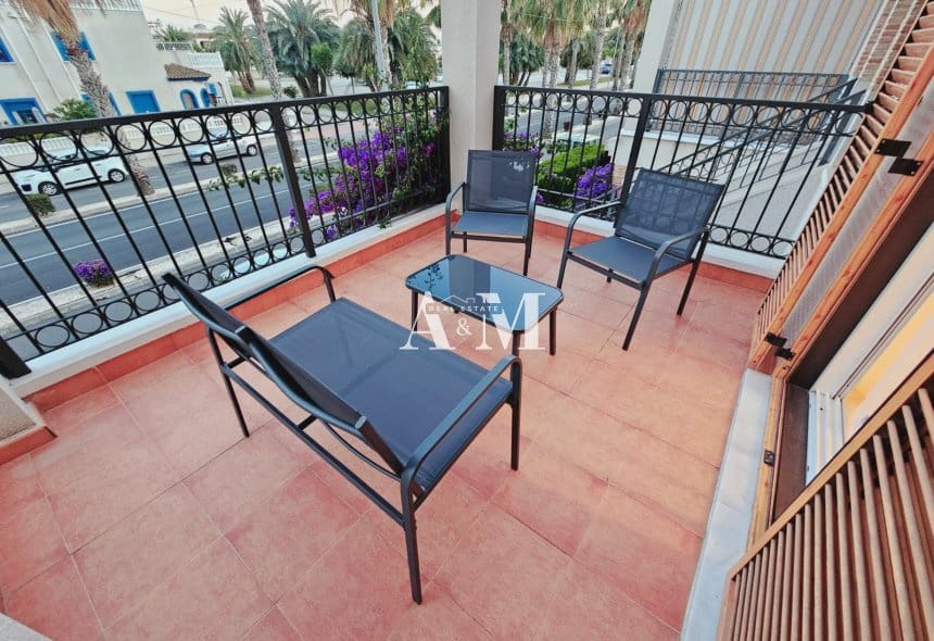 Appartement de 2 chambres à louer à Alicante ville avec piscine - 990 € (Ref: 10165671)