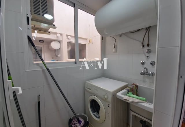 2 Zimmer Apartment zu vermieten in Alicante / Alacant Stadt mit Pool - 990 € (Ref: 10165671)