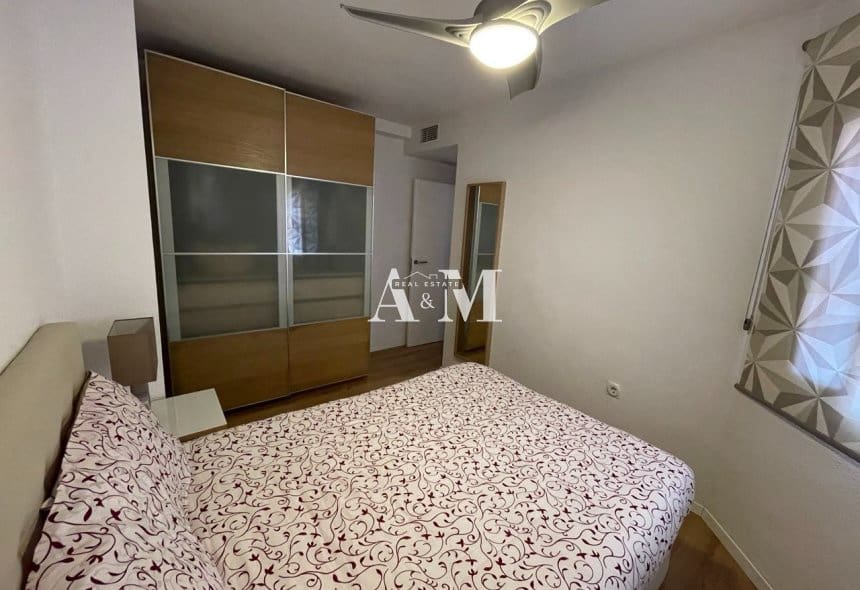 Apartamento Playa de 2 habitaciones en Santiago de la Ribera en alquiler con piscina garaje - 850 € (Ref: 10167437)