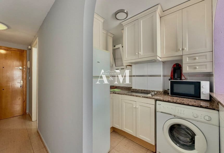 1 Zimmer Apartment zu vermieten in Torrevieja mit Pool - 650 € (Ref: 10167521)