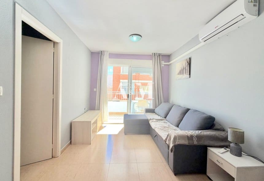 1 Zimmer Apartment zu vermieten in Torrevieja mit Pool - 650 € (Ref: 10167521)