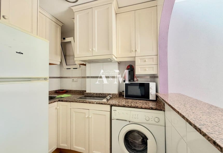 1 Zimmer Apartment zu vermieten in Torrevieja mit Pool - 650 € (Ref: 10167521)