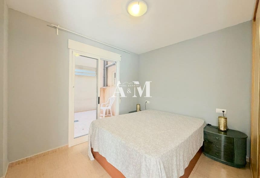 1 Zimmer Apartment zu vermieten in Torrevieja mit Pool - 650 € (Ref: 10167521)