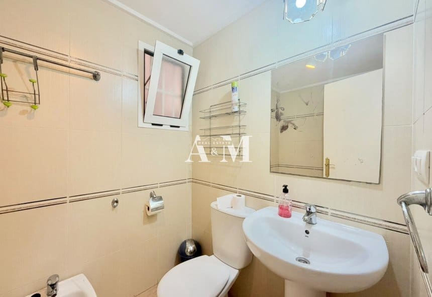 1 Zimmer Apartment zu vermieten in Torrevieja mit Pool - 650 € (Ref: 10167521)