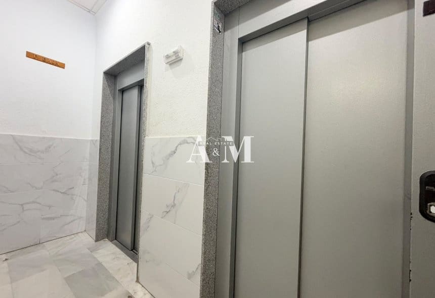 1 Zimmer Apartment zu vermieten in Torrevieja mit Pool - 650 € (Ref: 10167521)