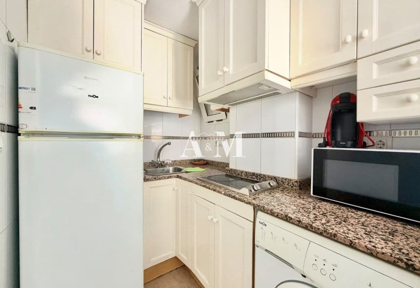 1 Zimmer Apartment zu vermieten in Torrevieja mit Pool - 650 € (Ref: 10167521)