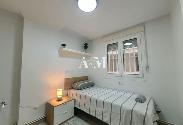 2 soveværelse Lejlighed til leje i El Molino, Torrevieja med swimmingpool garage - € 850 (Ref: 10167523)