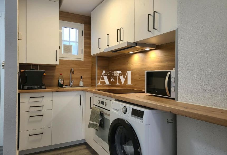 Apartamento de 2 habitaciones en Torrevieja en alquiler con piscina garaje - 850 € (Ref: 10167523)