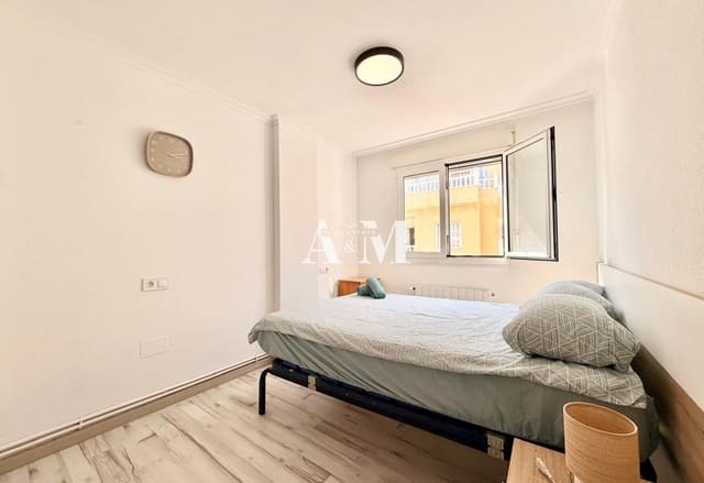 2 soverom Leilighet til leie i El Molino, Torrevieja med svømmebasseng garasje - € 850 (Ref: 10167523)