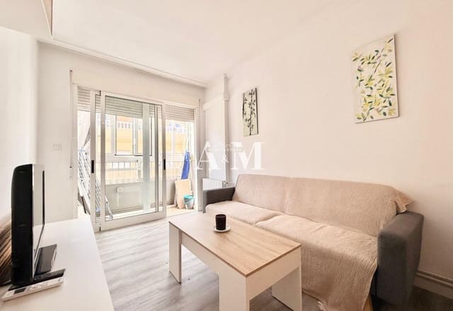 2 soverom Leilighet til leie i El Molino, Torrevieja med svømmebasseng garasje - € 850 (Ref: 10167523)