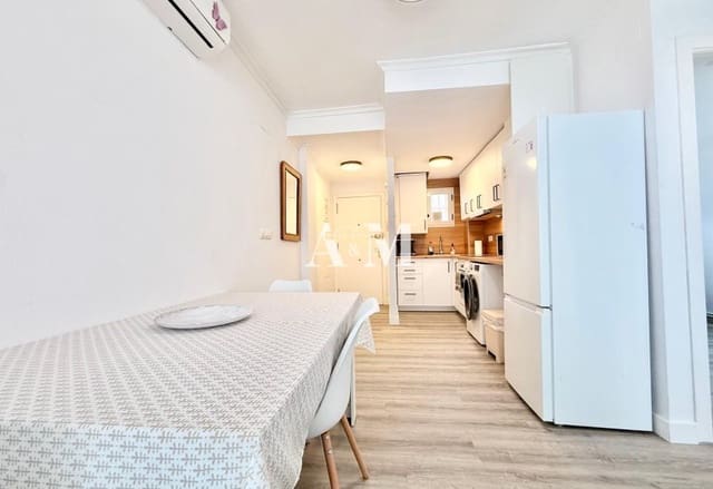 2 soverom Leilighet til leie i El Molino, Torrevieja med svømmebasseng garasje - € 850 (Ref: 10167523)
