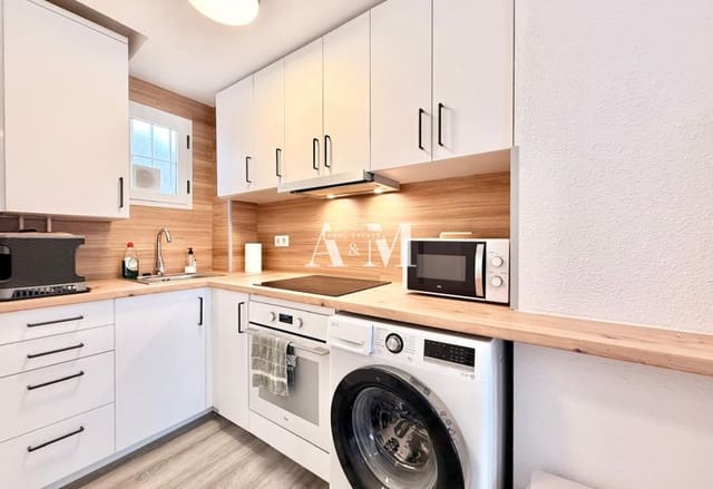 2 soverom Leilighet til leie i El Molino, Torrevieja med svømmebasseng garasje - € 850 (Ref: 10167523)