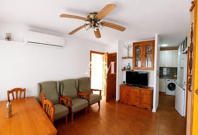 4 makuuhuone Huoneisto vuokrattavana paikassa Torreblanca, Torrevieja mukana uima-altaan - 1 170 € (Ref: 10167524)