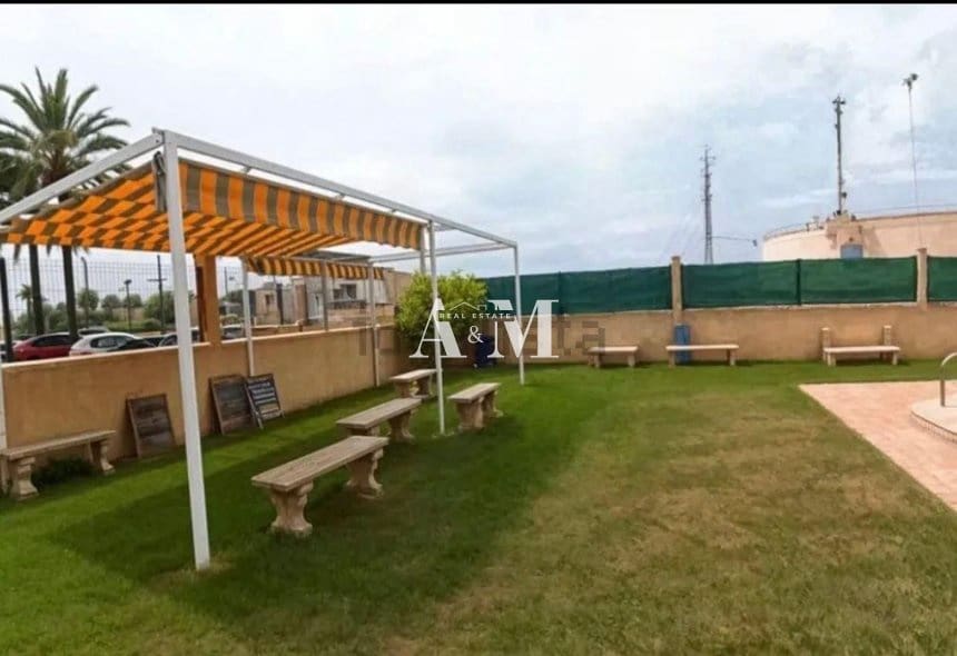 4 makuuhuone Huoneisto vuokrattavana paikassa Torrevieja mukana uima-altaan - 1 170 € (Ref: 10167524)