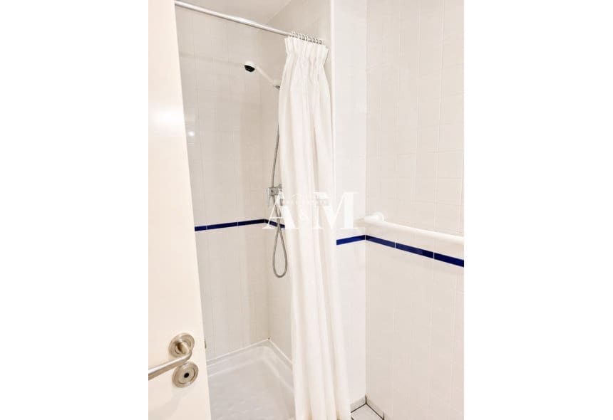 2 camera da letto Appartamento sulla Spiaggia da affittare in Playa Flamenca con piscina garage - 1.000 € (Rif: 10168947)