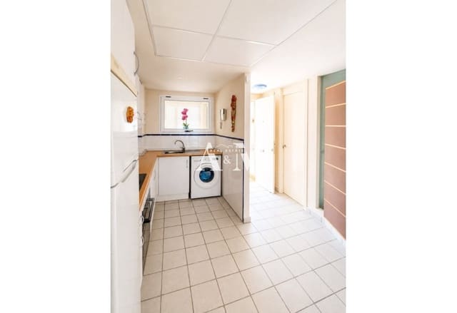 2 soveværelse Strandlejlighed til leje i Playa Flamenca, Orihuela med swimmingpool garage - € 1.000 (Ref: 10168947)