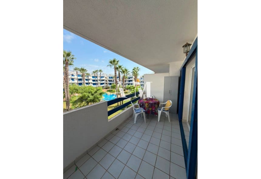 2 camera da letto Appartamento sulla Spiaggia da affittare in Playa Flamenca con piscina garage - 1.000 € (Rif: 10168947)