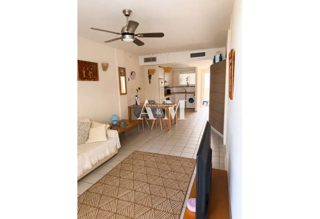 2 soveværelse Strandlejlighed til leje i Playa Flamenca, Orihuela med swimmingpool garage - € 1.000 (Ref: 10168947)
