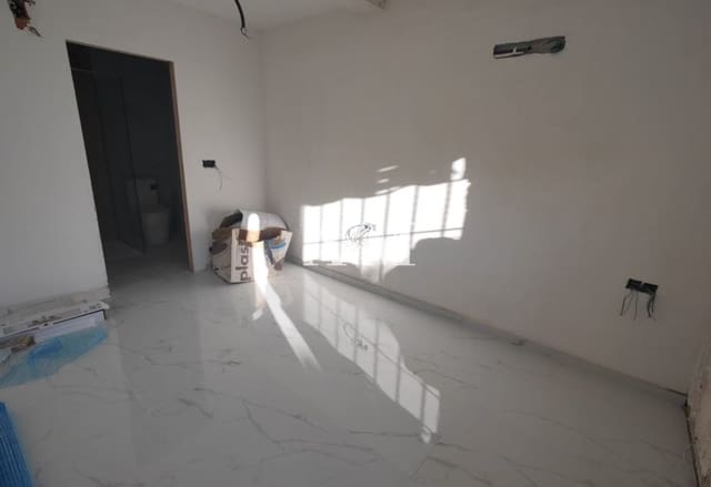 4 Zimmer Villa zu verkaufen in San Miguel de Salinas mit Pool - 315.000 € (Ref: 10169250)