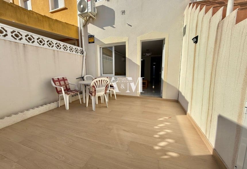 2 makuuhuone Bungalow vuokrattavana paikassa Torrevieja - 850 € (Ref: 10169251)
