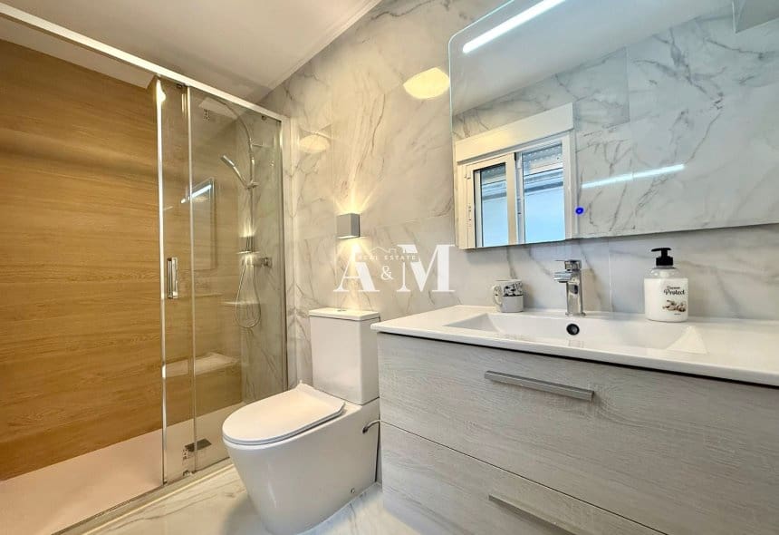 2 makuuhuone Bungalow vuokrattavana paikassa Torrevieja - 850 € (Ref: 10169251)
