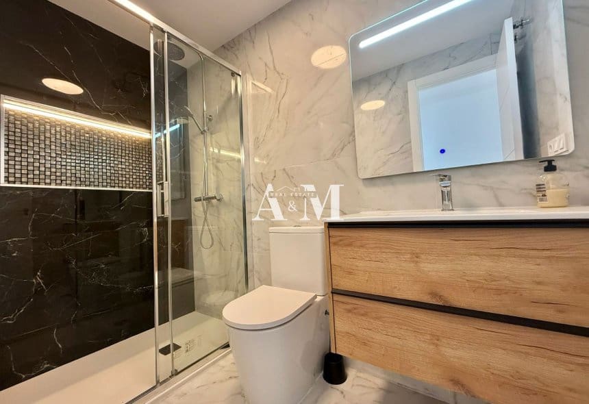 2 makuuhuone Bungalow vuokrattavana paikassa Torrevieja - 850 € (Ref: 10169251)