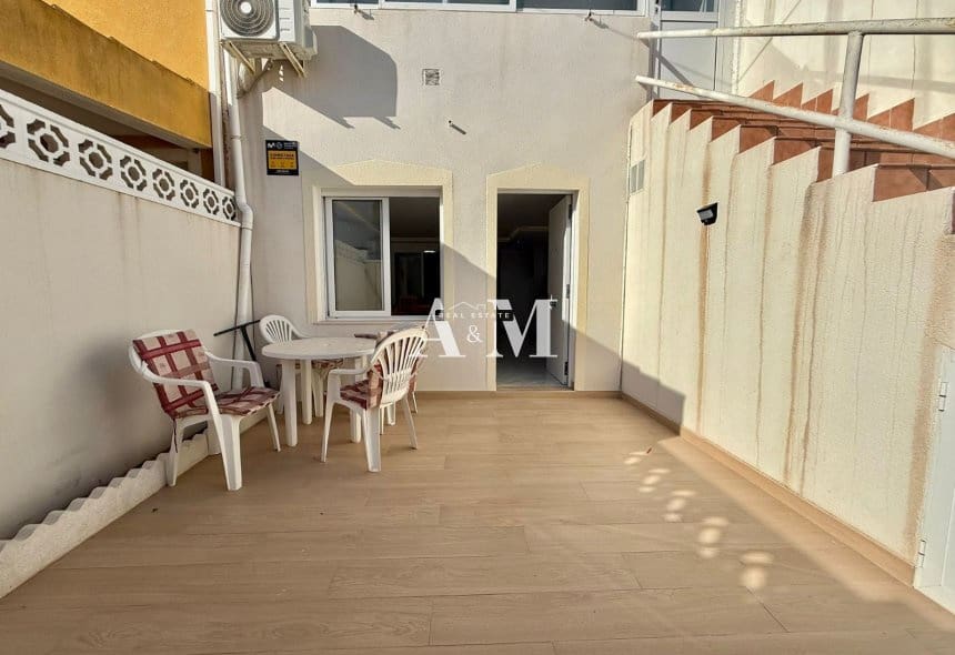 2 makuuhuone Bungalow vuokrattavana paikassa Torrevieja - 850 € (Ref: 10169251)