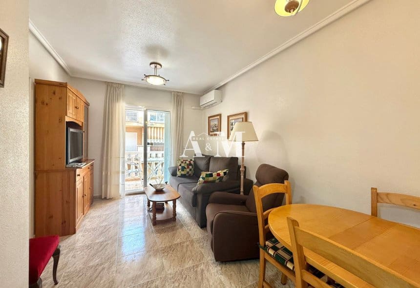1 soveværelse Lejlighed til leje i Torrevieja - € 650 (Ref: 10169252)